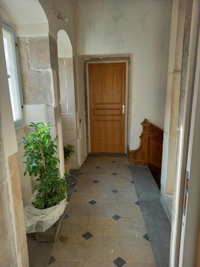 Les Meubles Du Colombier Apartment Lons-le-Saunier Exterior foto